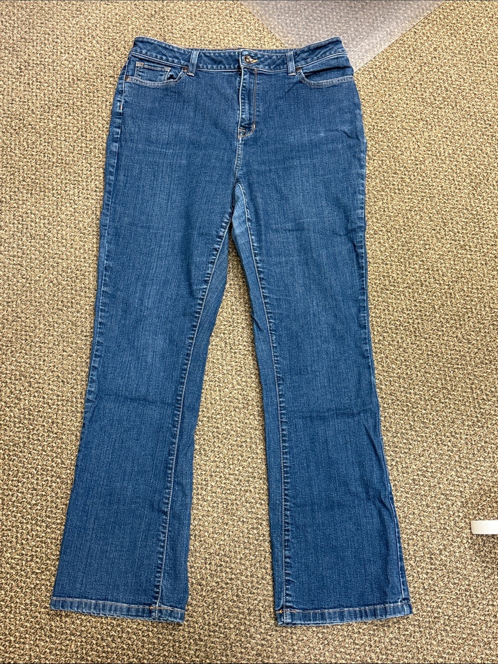 L.L.Bean Classic Fit Bootcut Stretch Jeans Women’s 14 MT Medium Wash